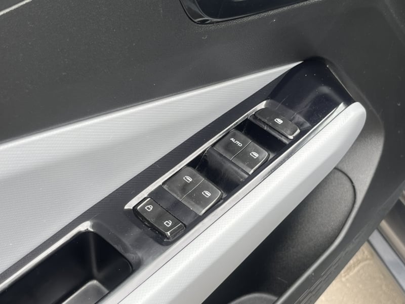 Chevrolet SAIL 1.5 LTZ MT 2024 - Imagen 12 de 20