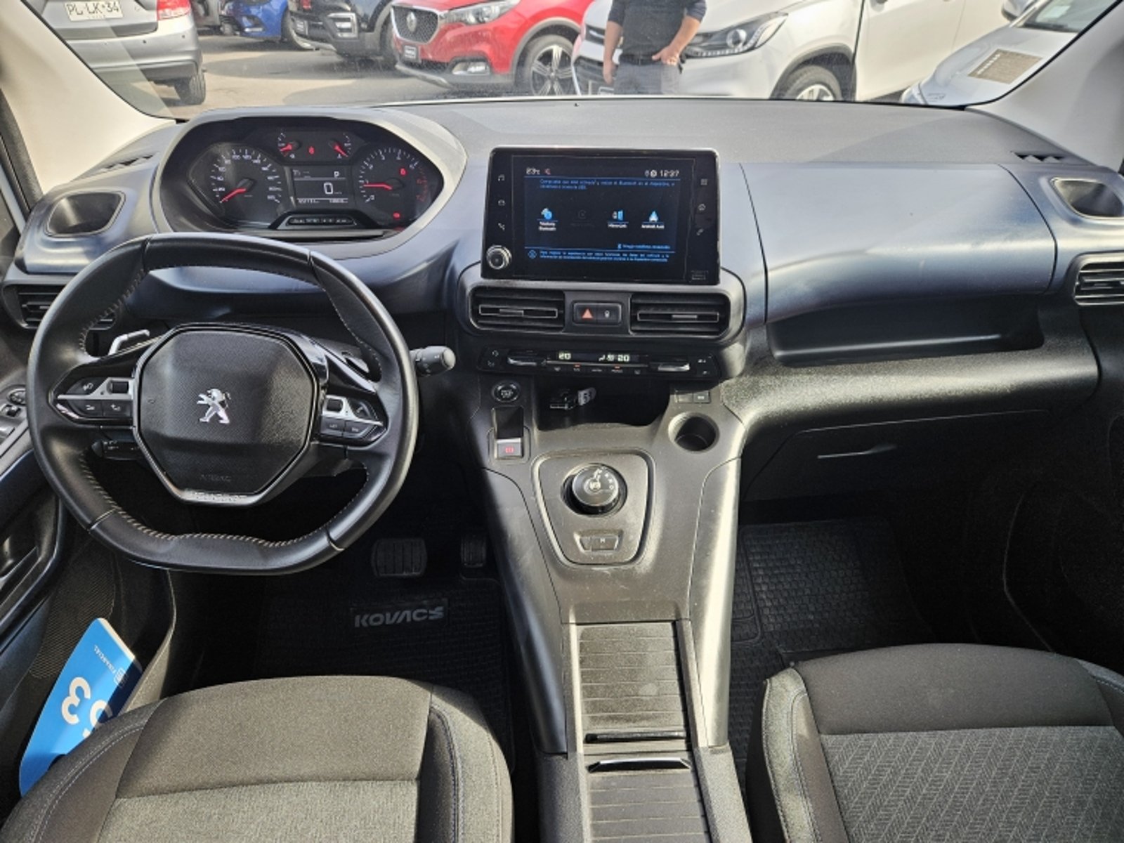 PEUGEOT RIFTER ALLURE BLUEHDI 130 AT DIESEL 2023 - Imagen 10 de 19