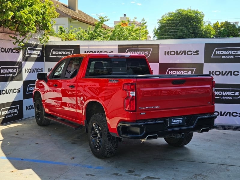 Chevrolet SILVERADO 5.3  CC LT TB  AT 2023 - Imagen 7 de 19