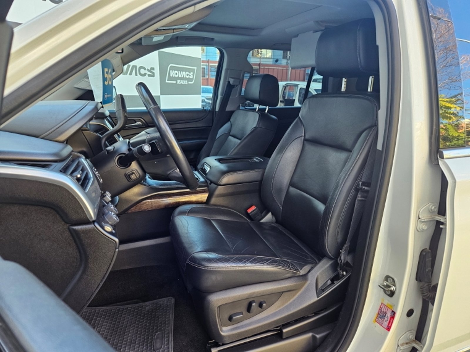 Chevrolet TAHOE 5.3 LT AT 4X4 2018 - Imagen 15 de 18