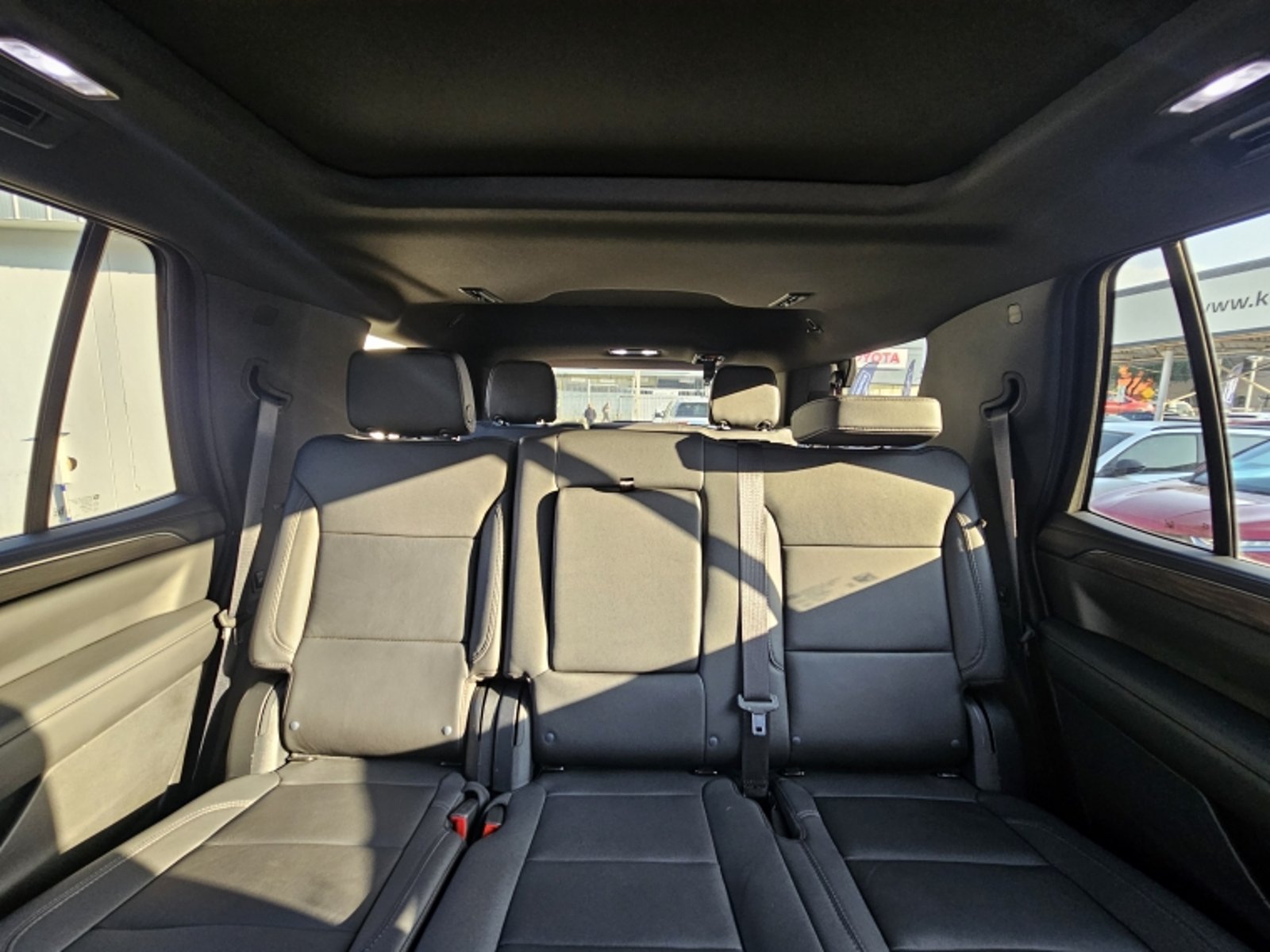 CHEVROLET TAHOE 5.3 Z71 AT 4X4 2024 - Imagen 12 de 20