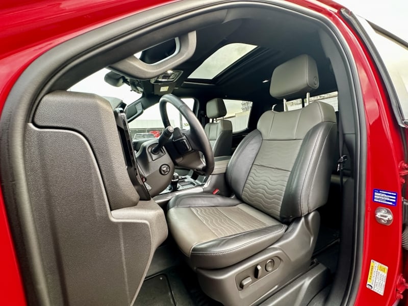 Chevrolet SILVERADO 6.2 AUT 2024 - Imagen 10 de 20