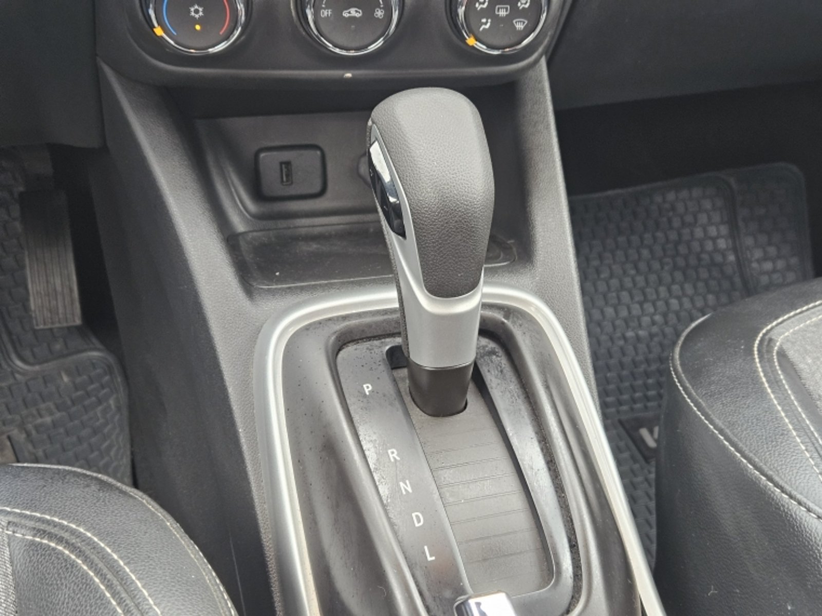 CHEVROLET TRACKER LTZ AT 2024 - Imagen 12 de 20