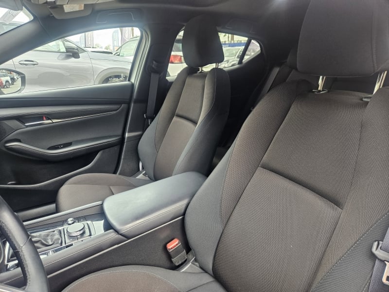 Mazda 3 2.0 SPORT CORE AT 2024 - Imagen 15 de 20