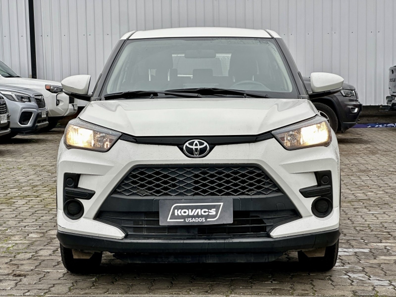 Toyota RAIZE 1.2 I MT 2024 - Foto 2 de 17