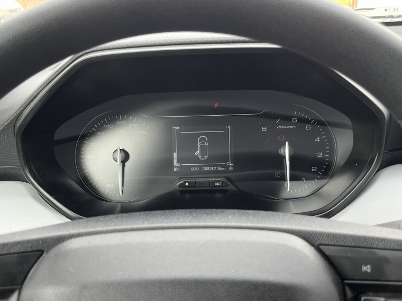 Chevrolet SAIL 1.5L HB LTZ MT 2025 - Imagen 17 de 20