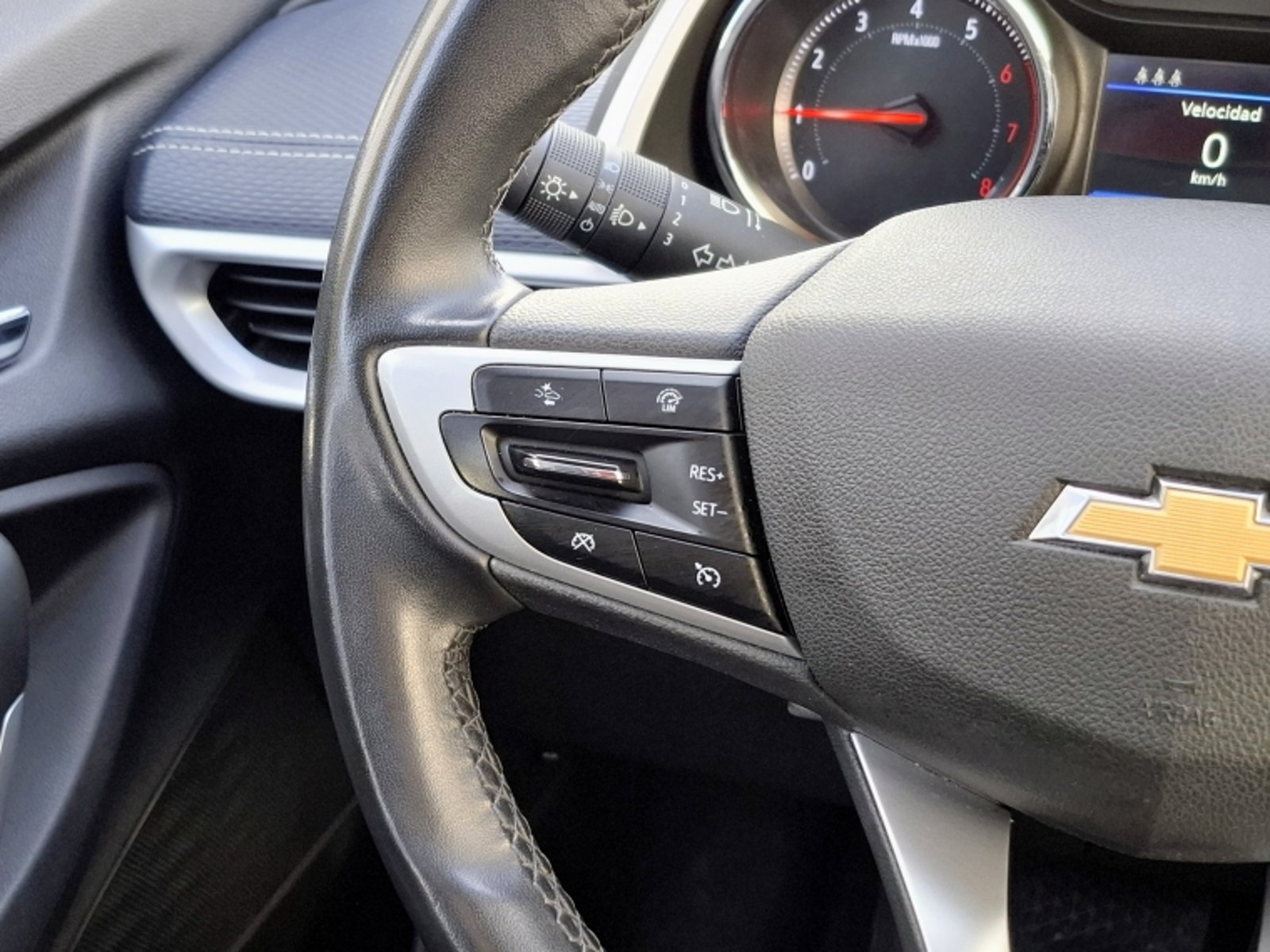 CHEVROLET TRACKER PREMIER AT 2024 - Imagen 10 de 20