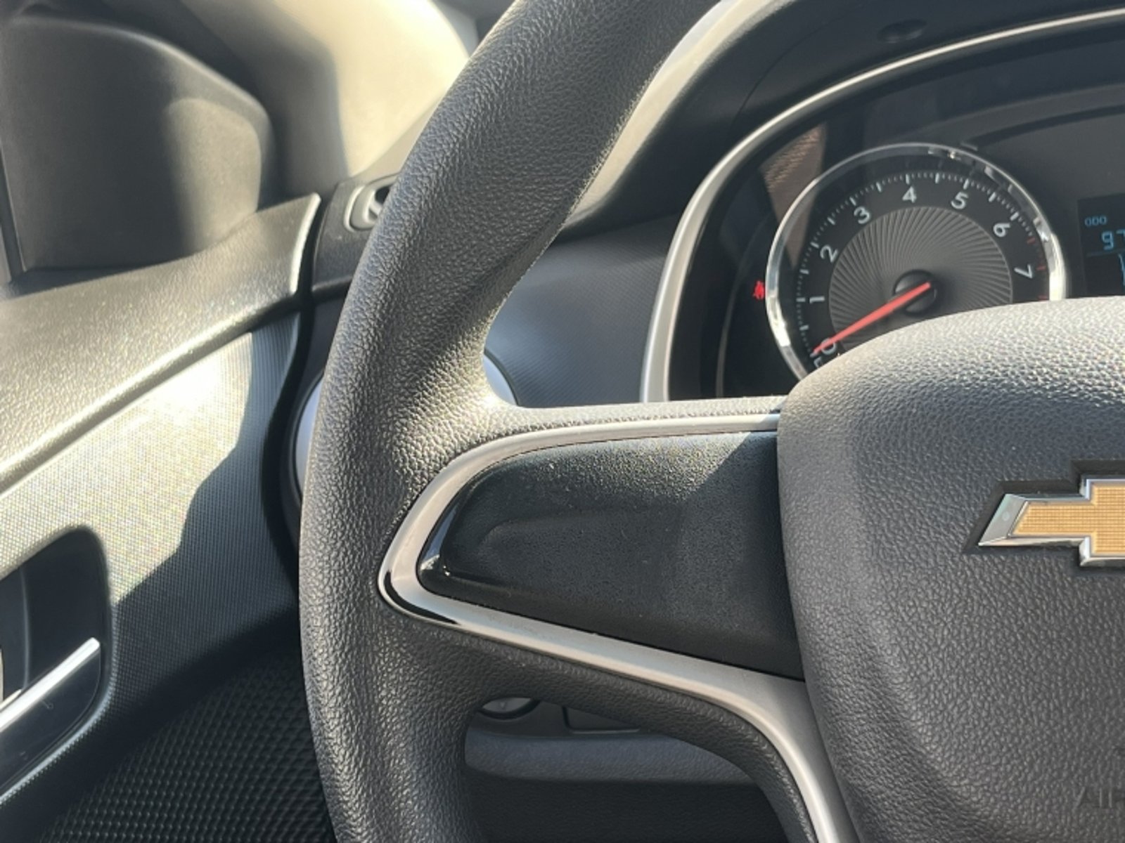 CHEVROLET SAIL LT SMART MT 2022 - Imagen 15 de 20