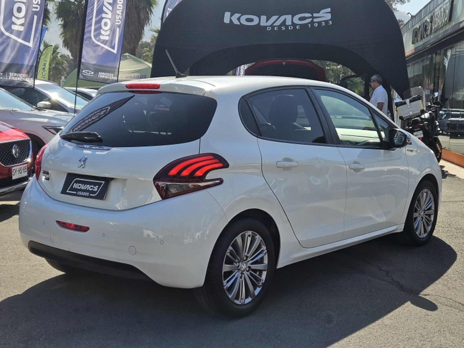 PEUGEOT 208 SIGNATURE 1.2 PURETECH MT 2019 - Imagen 4 de 20
