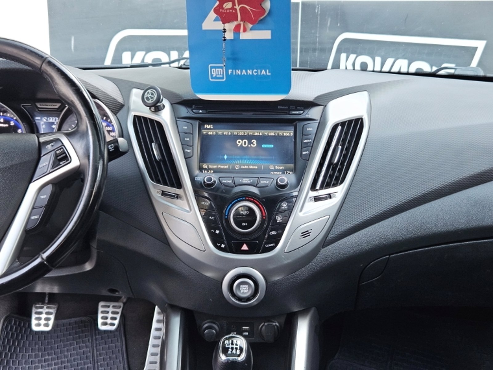 Hyundai VELOSTER 1.6 FS 4DR GLS FULL MT 2016 - Imagen 13 de 19