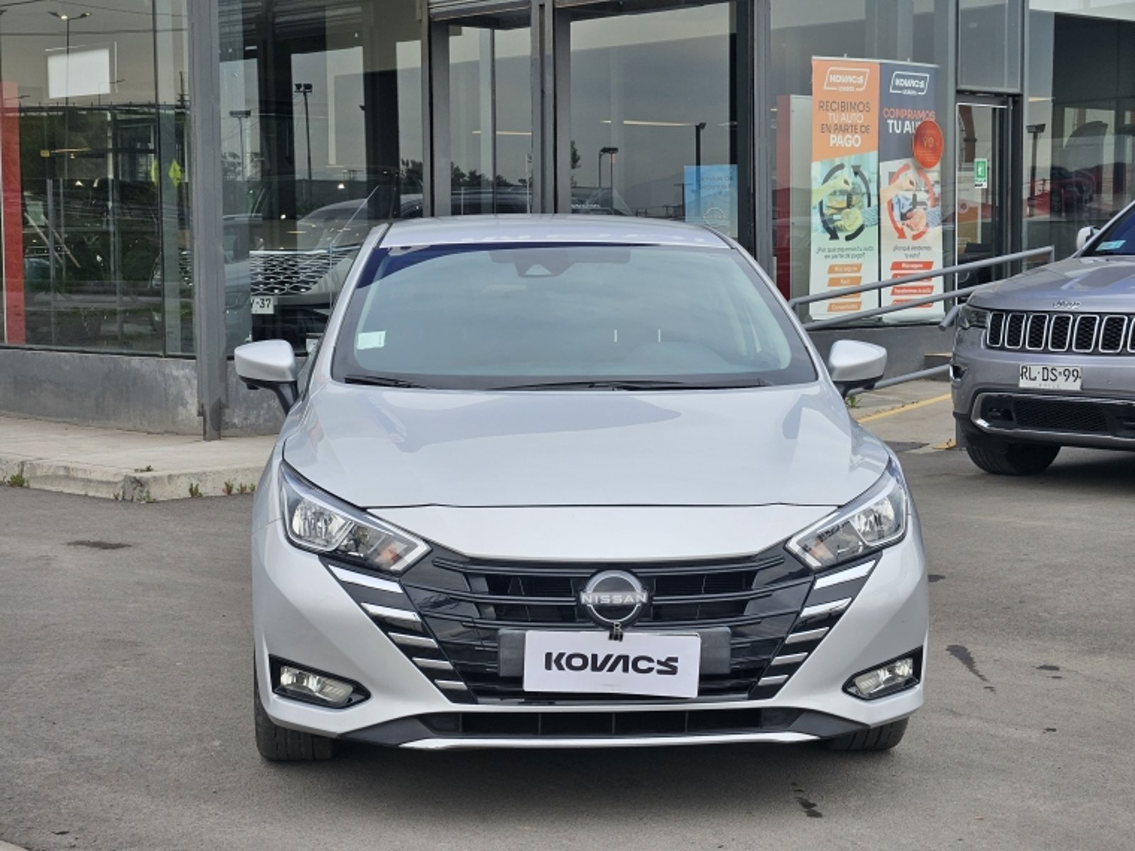 Nissan VERSA ADVANCE AT 1.6 2023 - Foto 2 de 18