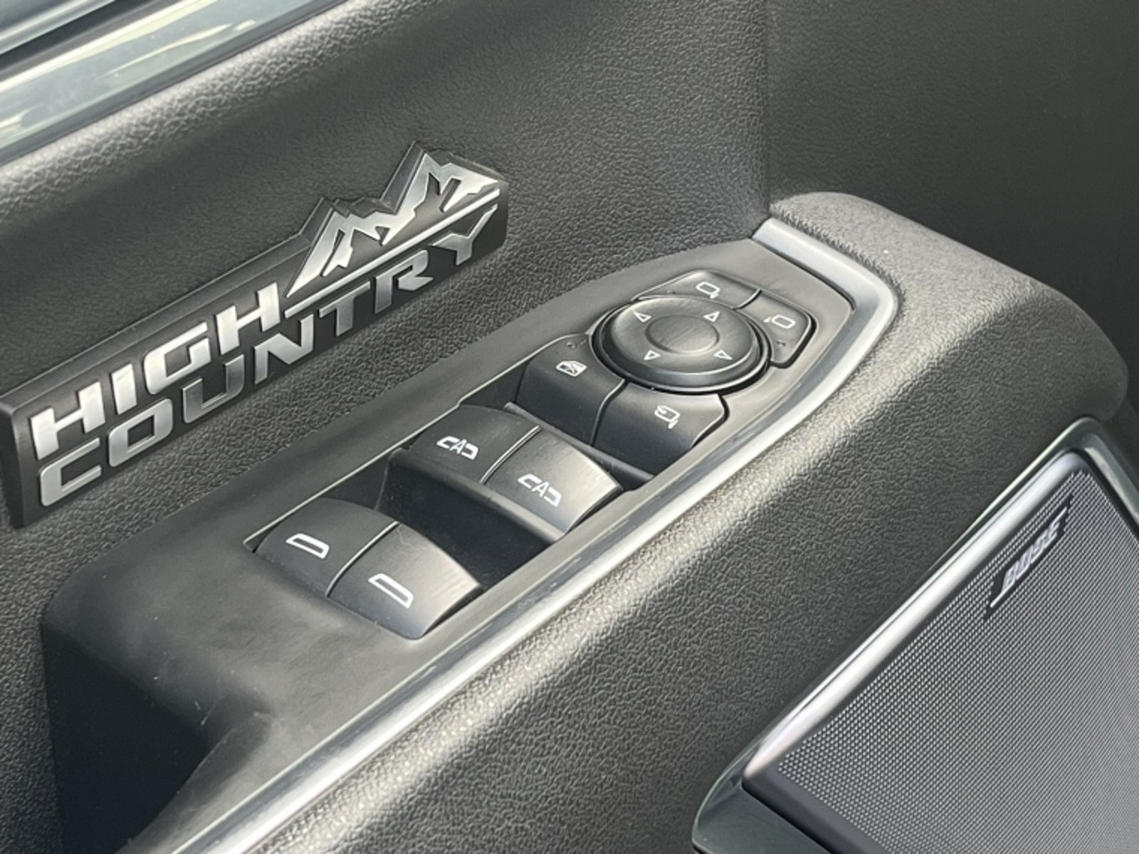 CHEVROLET SILVERADO TD HC AT 4WD S 2025 - Imagen 12 de 20