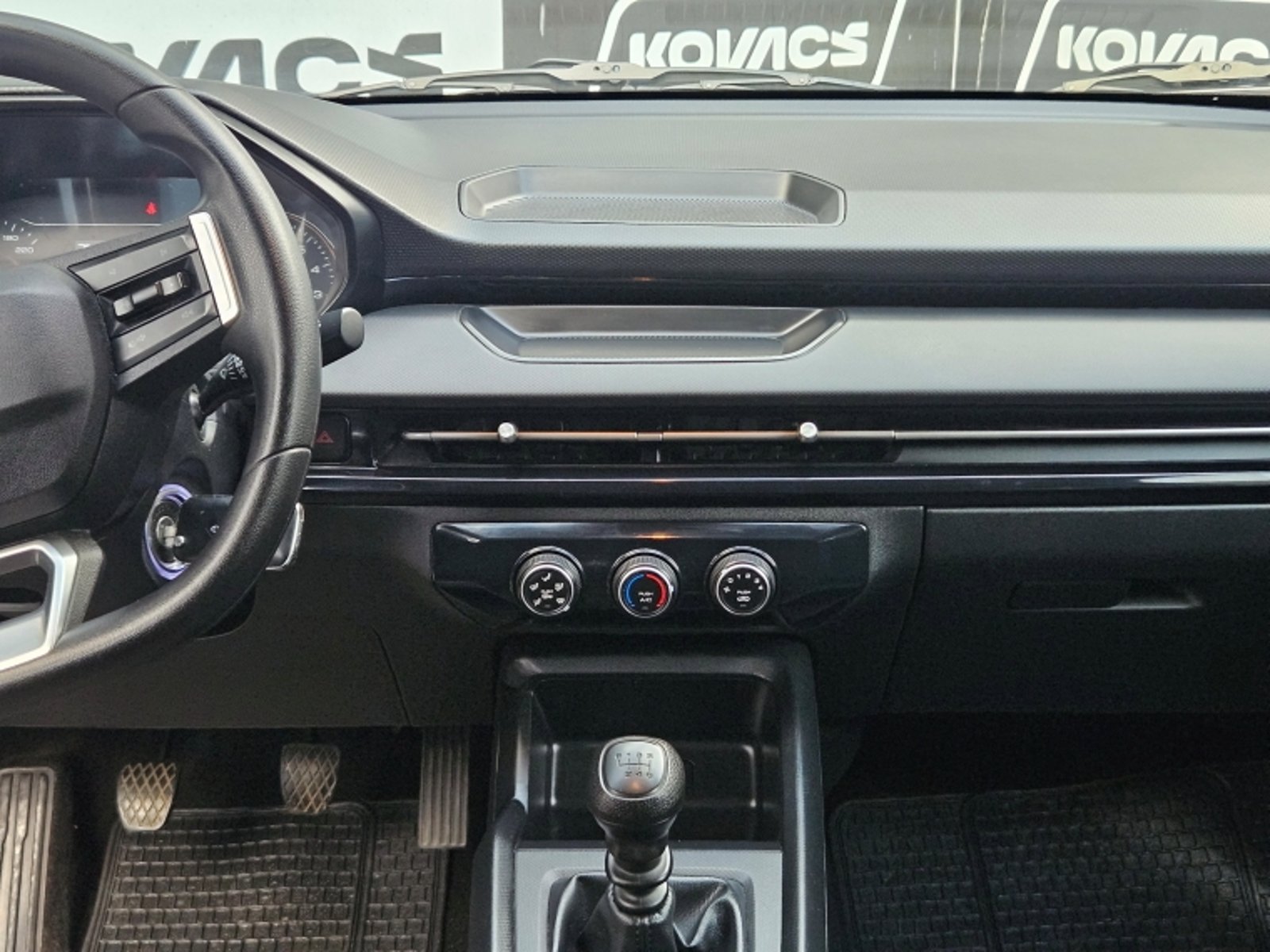 Chevrolet SAIL 1.5  LT  MT 2025 - Imagen 10 de 17