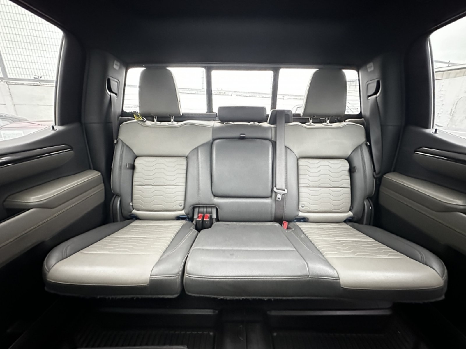 Chevrolet SILVERADO 6.2 AUT 2023 - Imagen 18 de 20