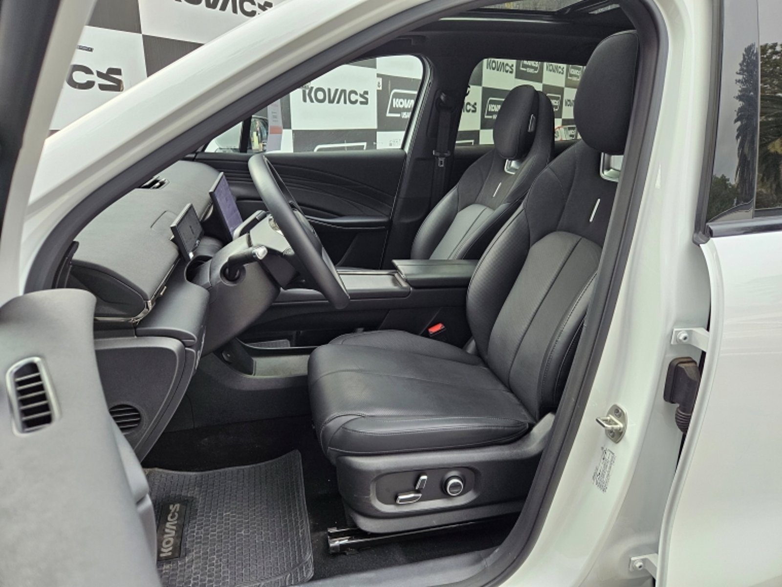 OMODA C7 1.6T PRESTIGE AWD 2026 - Imagen 15 de 20