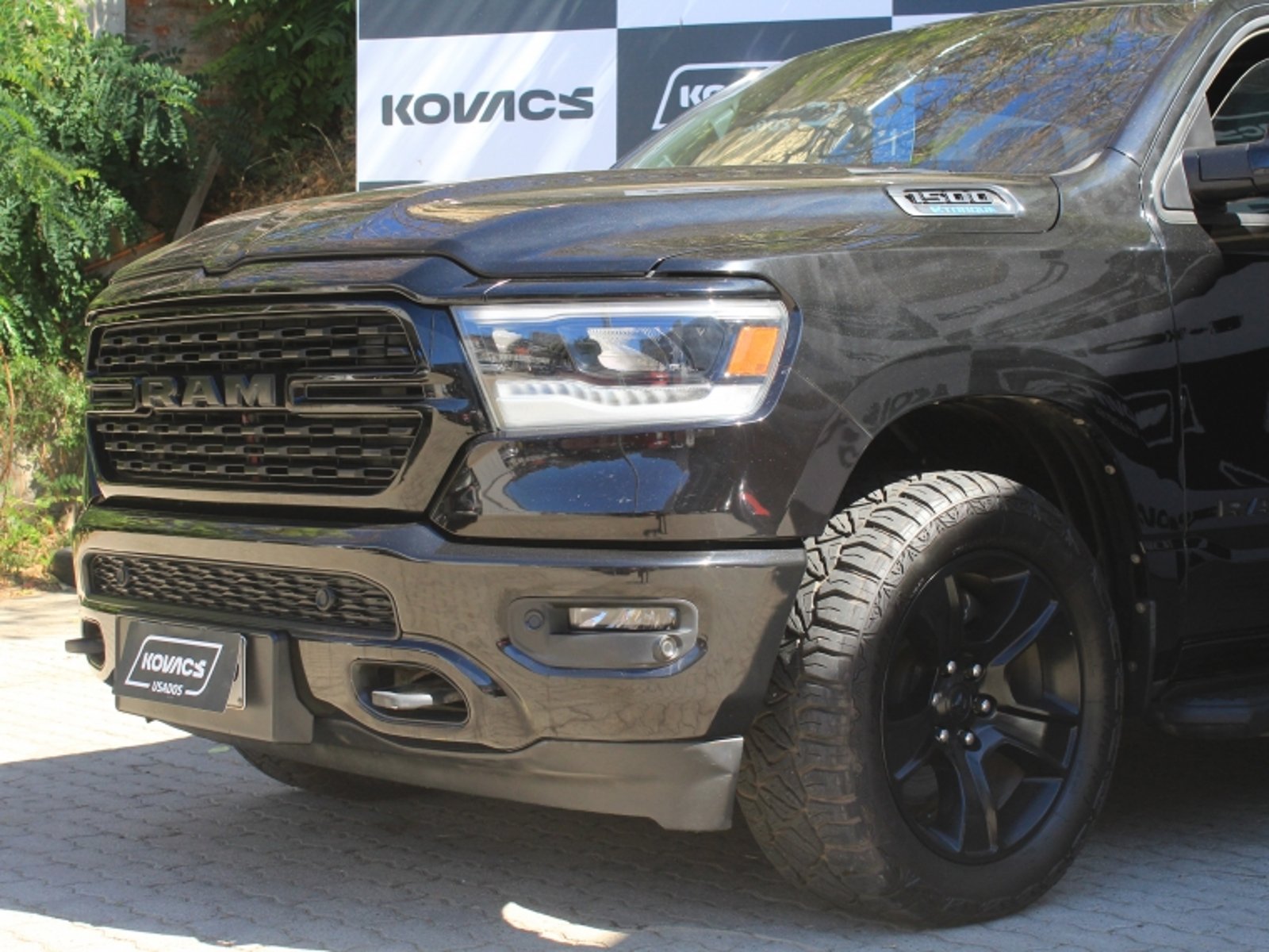 RAM 1500 BIG HORN CREW CAB 4X4 3.6 AUT 2023 - Foto 2 de 19