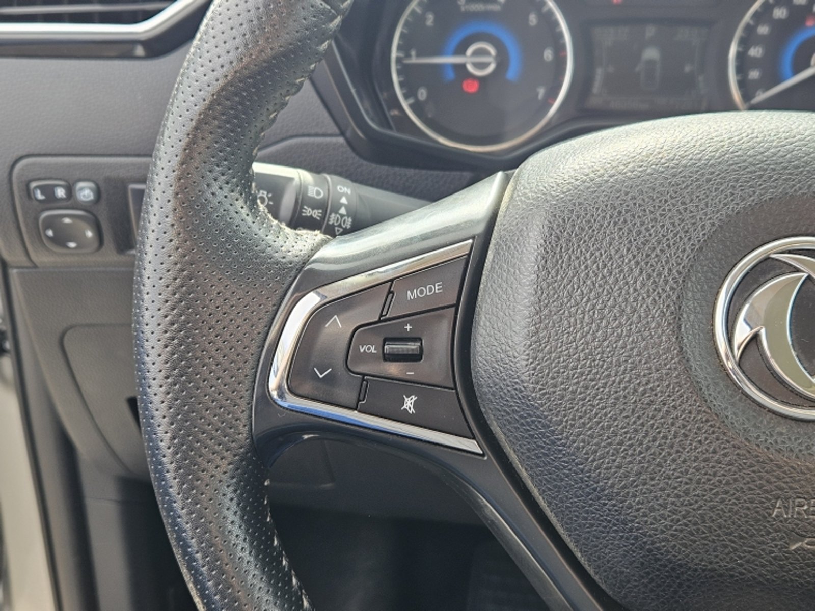 DFSK 580 LUXURY AT 1.5T 2019 - Imagen 16 de 20