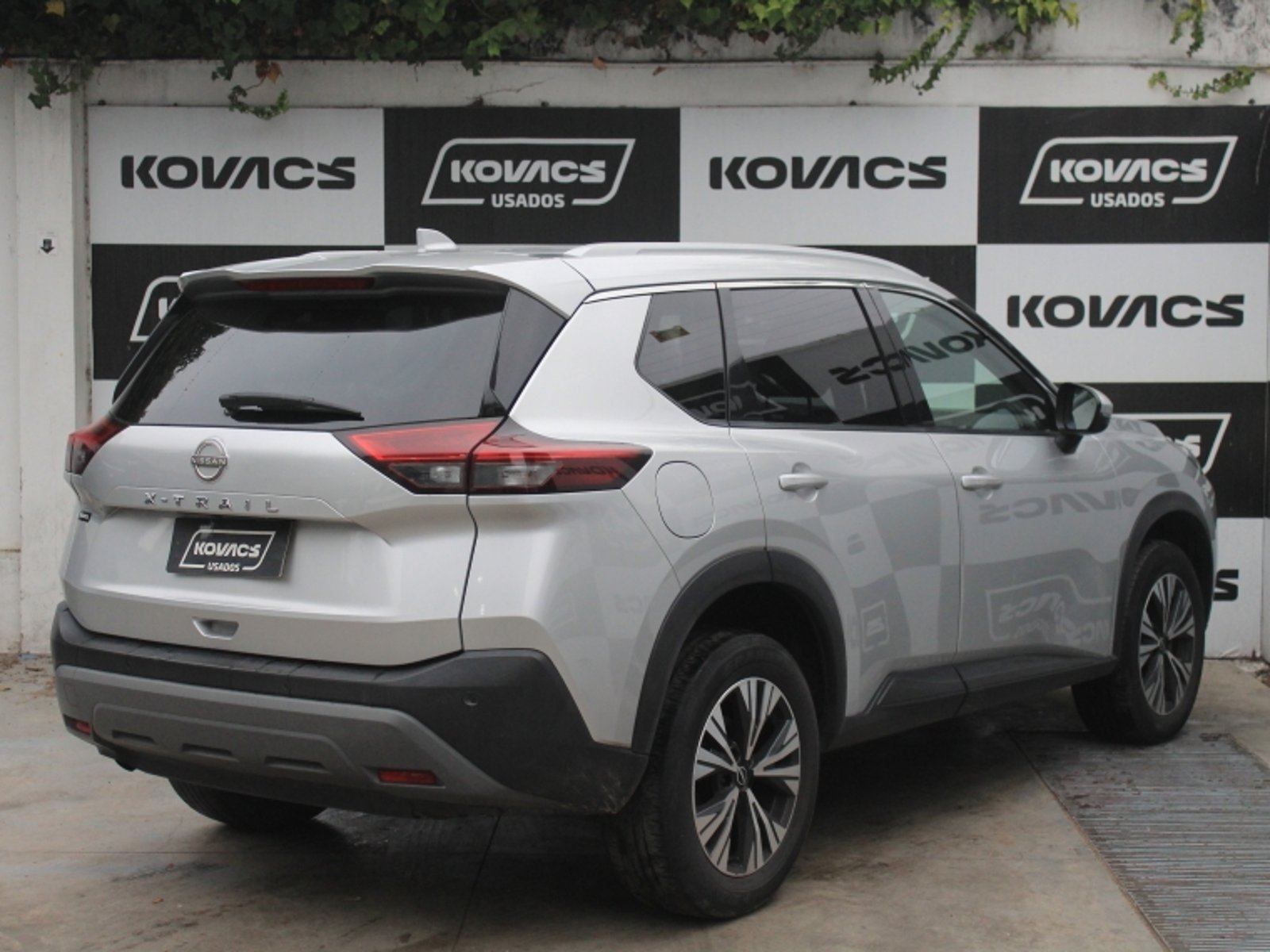 NISSAN X-TRAIL ADVANCE 3ROW AT 2.5 2024 - Imagen 15 de 20