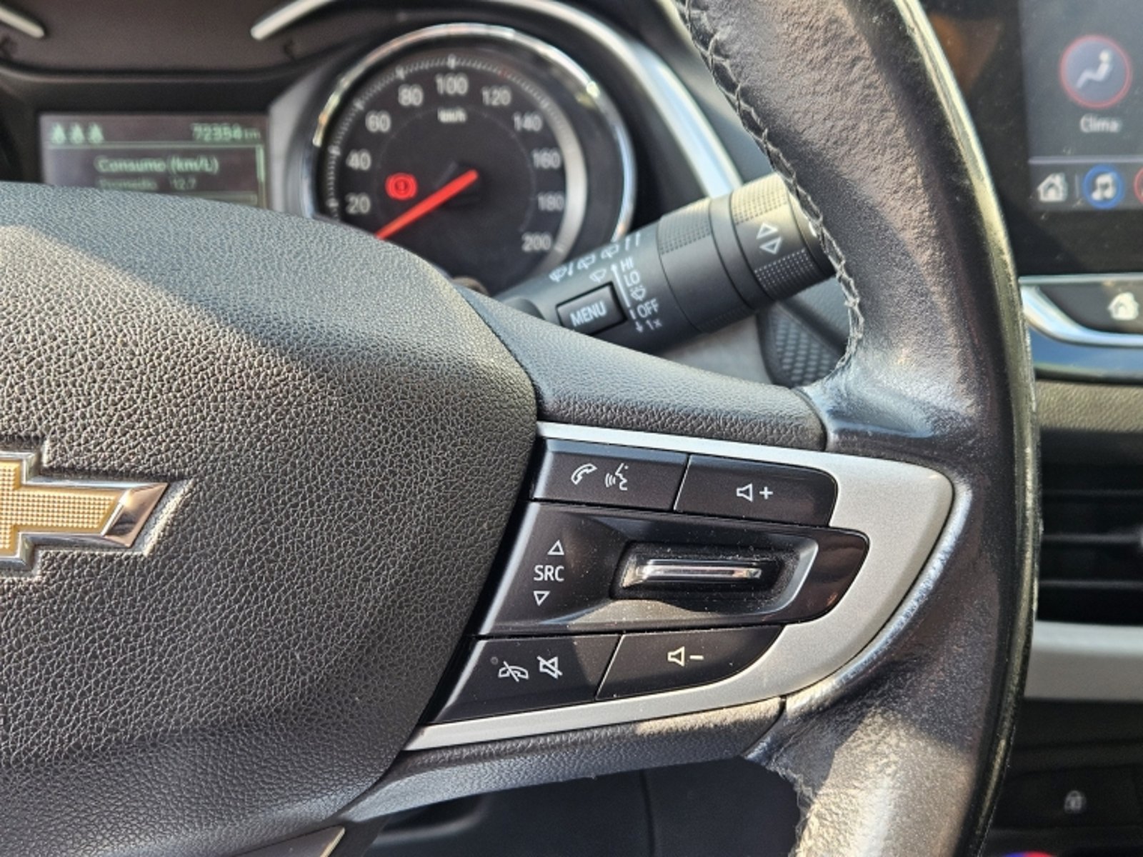 CHEVROLET ONIX PREMIER 1.0T AUT 2023 - Imagen 17 de 20
