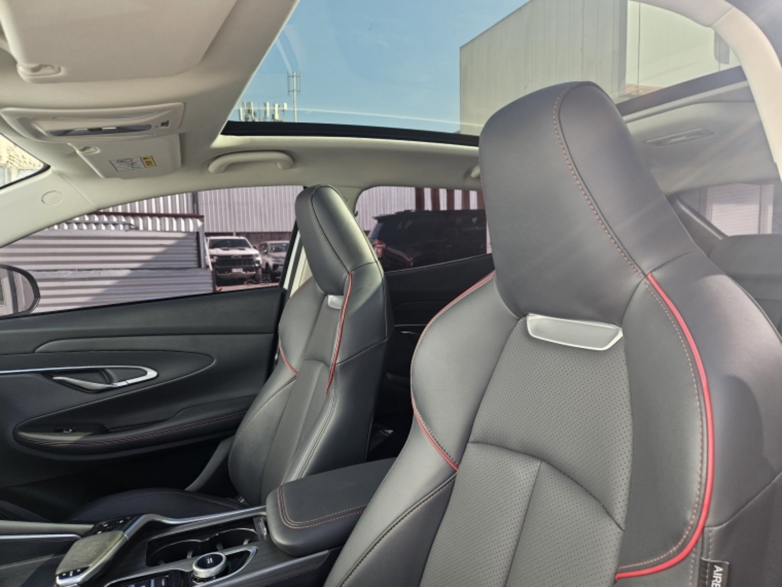 CHANGAN UNI-T ELITE AT 2024 - Imagen 18 de 20