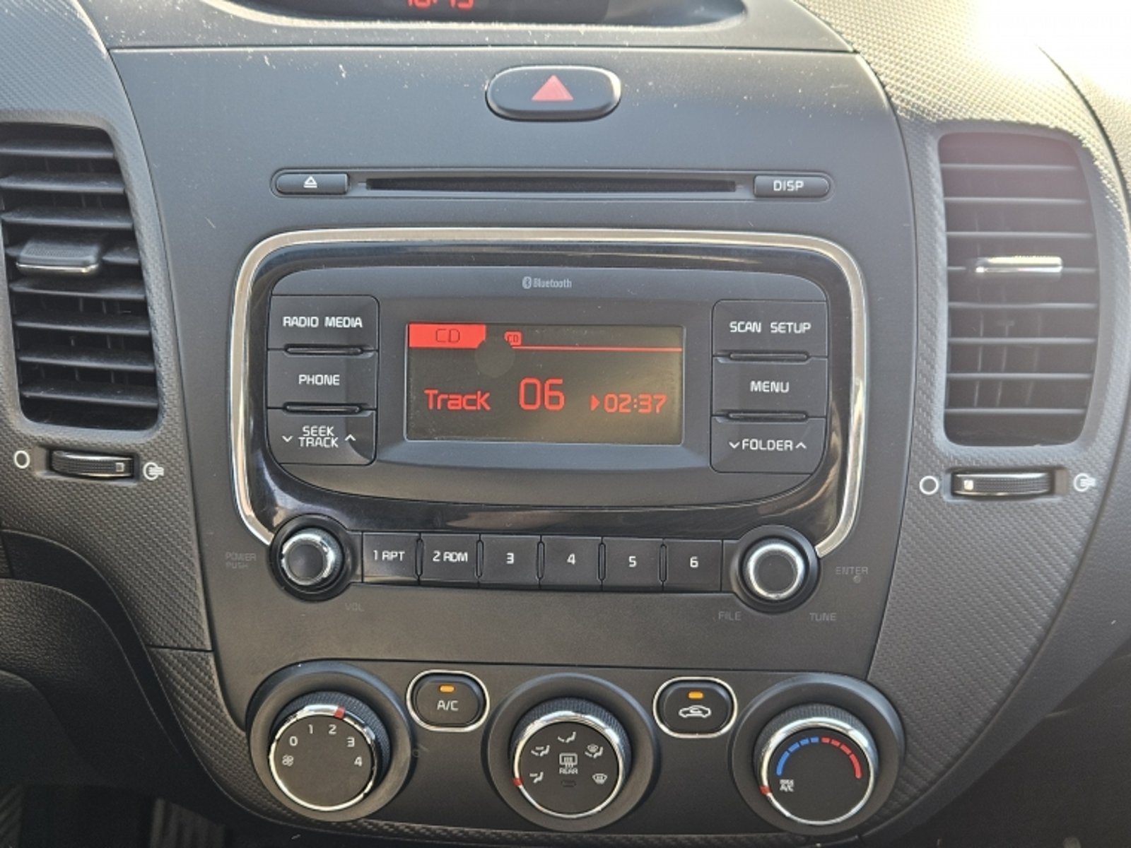 Kia CERATO 5 5 EX MT 1.6 2019 - Imagen 11 de 18