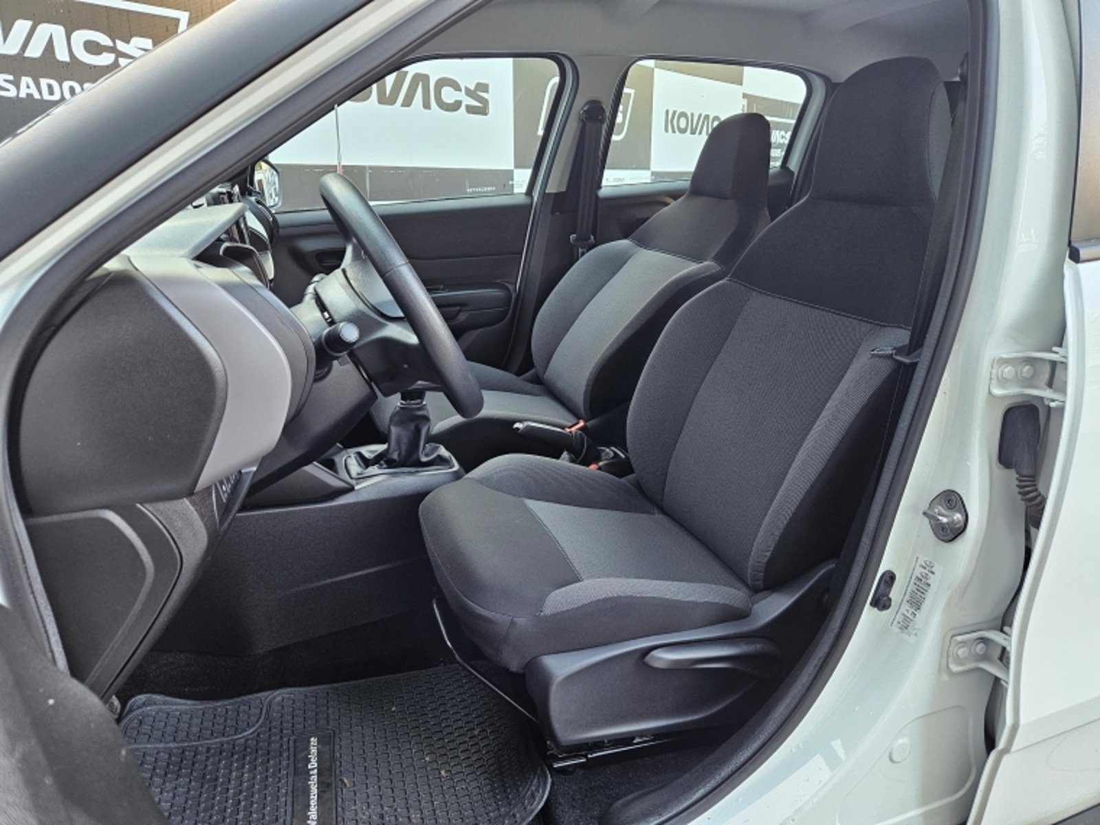 Citroën C-3 1.2 PURETECH 82 BVW LIVE  MT 2023 - Imagen 12 de 16