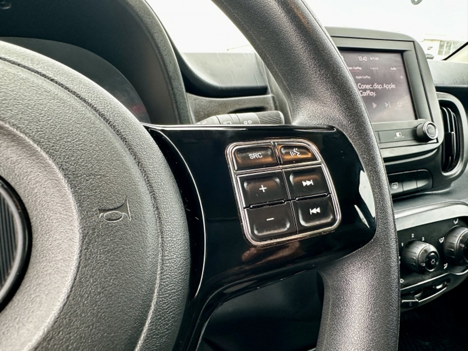 FIAT MOBI 1.0 TREKKING MT 2021 - Imagen 12 de 18