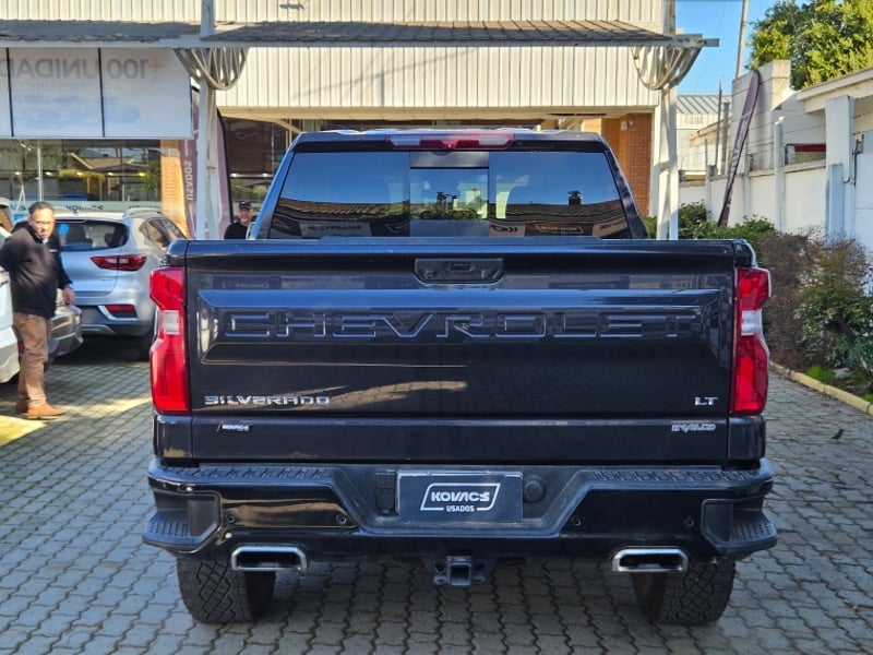 Chevrolet SILVERADO SILVERADO CC DCAB 4X4 5.3 AUT 2024 - Imagen 17 de 18