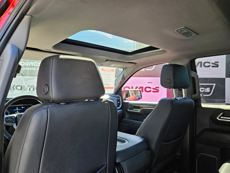Chevrolet SILVERADO 5.3  CC LT TB  AT 2023 - Imagen 12 de 19