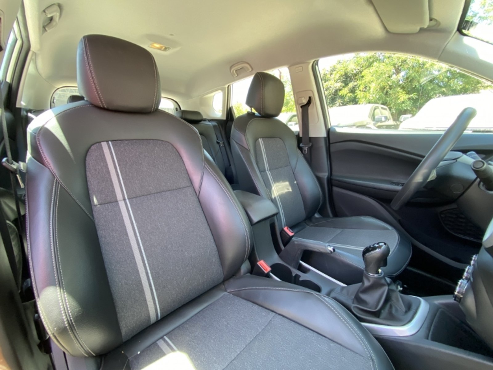 CHEVROLET TRACKER 1.2 LTZ MT 2023 - Imagen 19 de 20