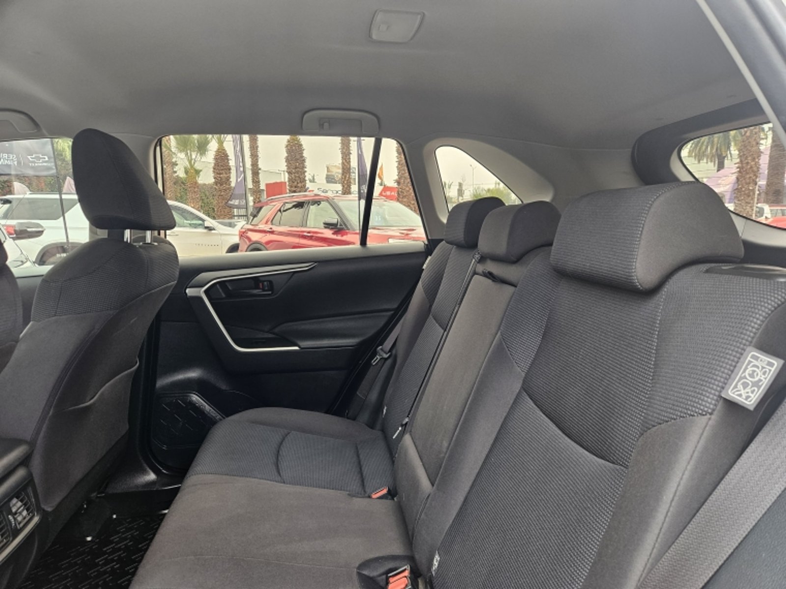 TOYOTA RAV4 OTTO 2.0 AUT 2023 - Imagen 8 de 19