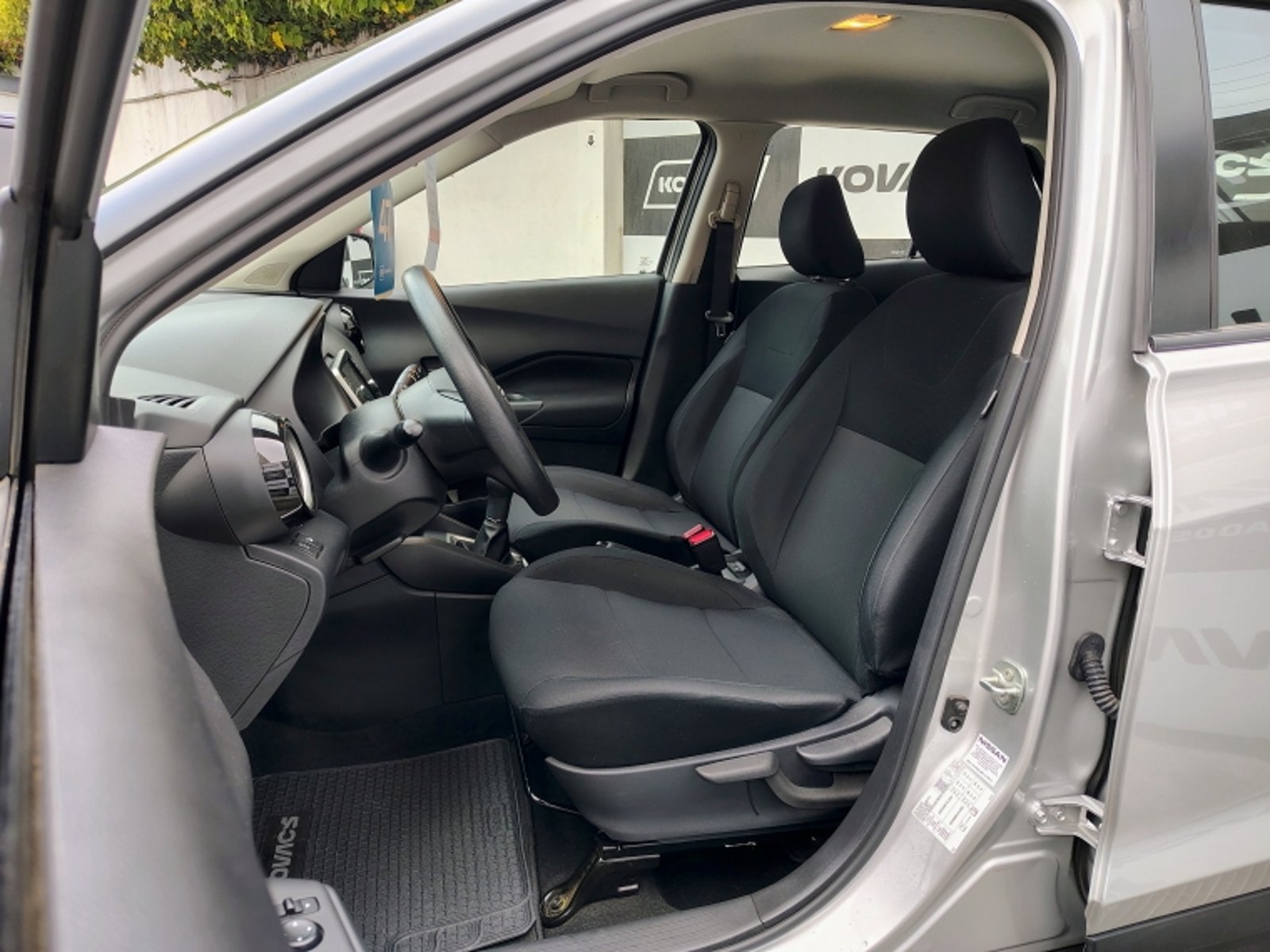 NISSAN KICKS 1.6   SENSE MT 2025 - Imagen 11 de 20