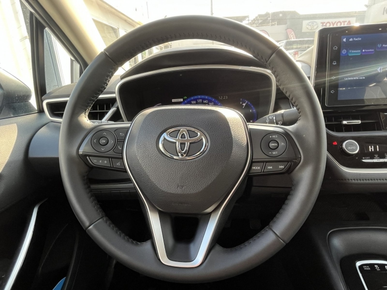 TOYOTA COROLLA HEV XEI HV 1.8 CVT 2025 - Imagen 16 de 20