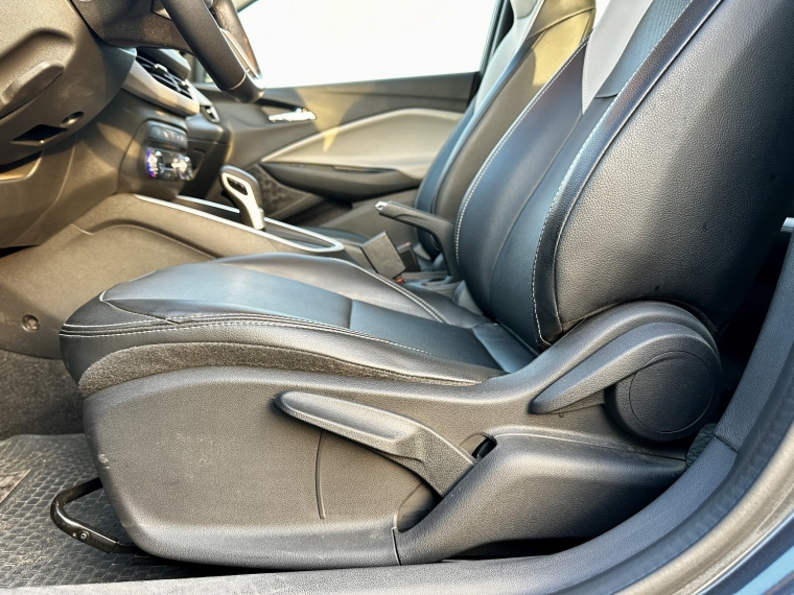 CHEVROLET ONIX ONIX NB PREMIER 1.0T AUT 2024 - Imagen 16 de 20