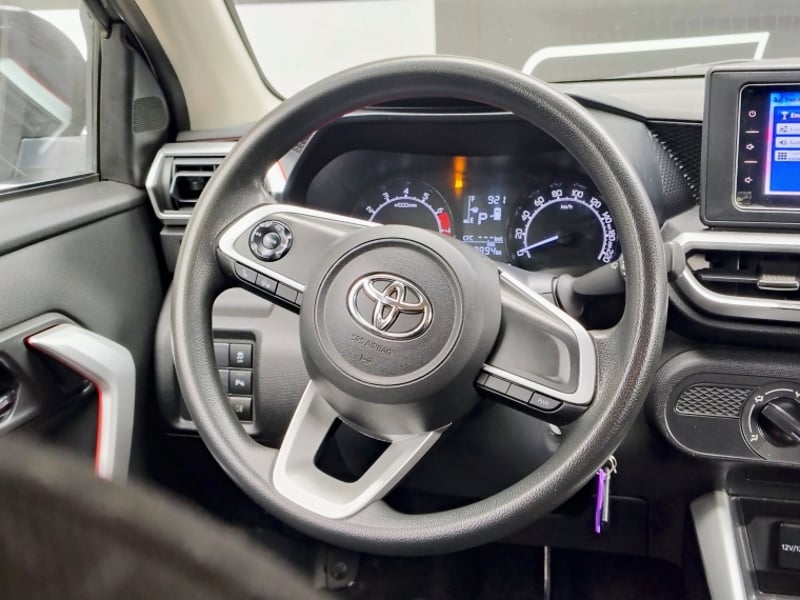 Toyota RAIZE 1.2  E  AT 2022 - Imagen 11 de 19