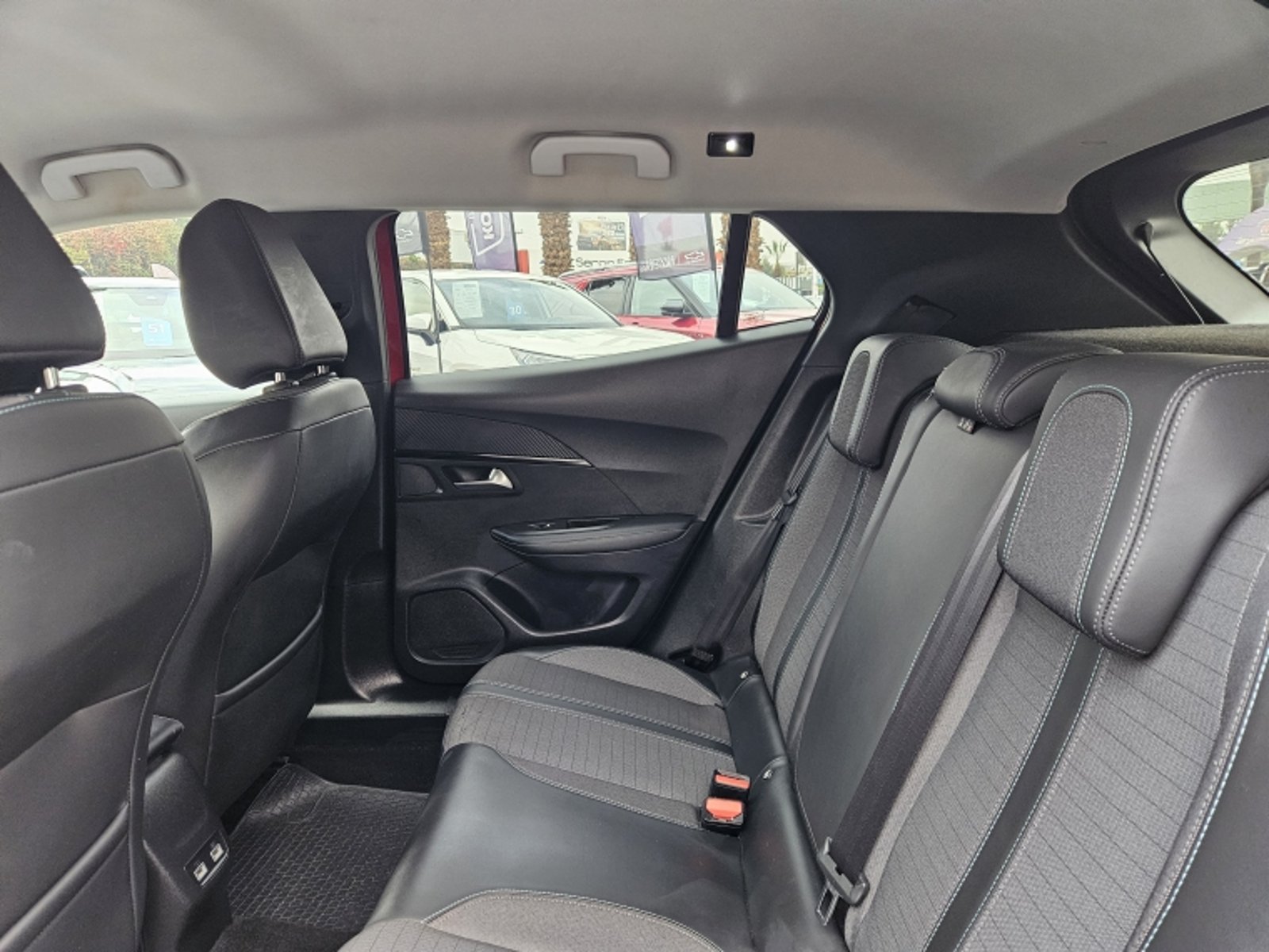 PEUGEOT 2008 1.2 ALLURE PACK PURETECH 130 AT 2008 - Imagen 8 de 20
