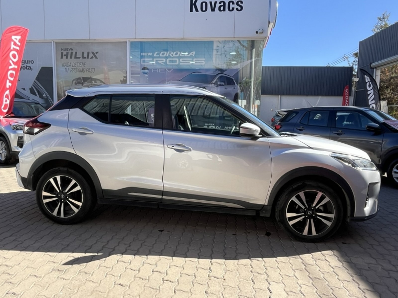 NISSAN KICKS 1.6 ADVANCE AT 2023 - Imagen 6 de 20