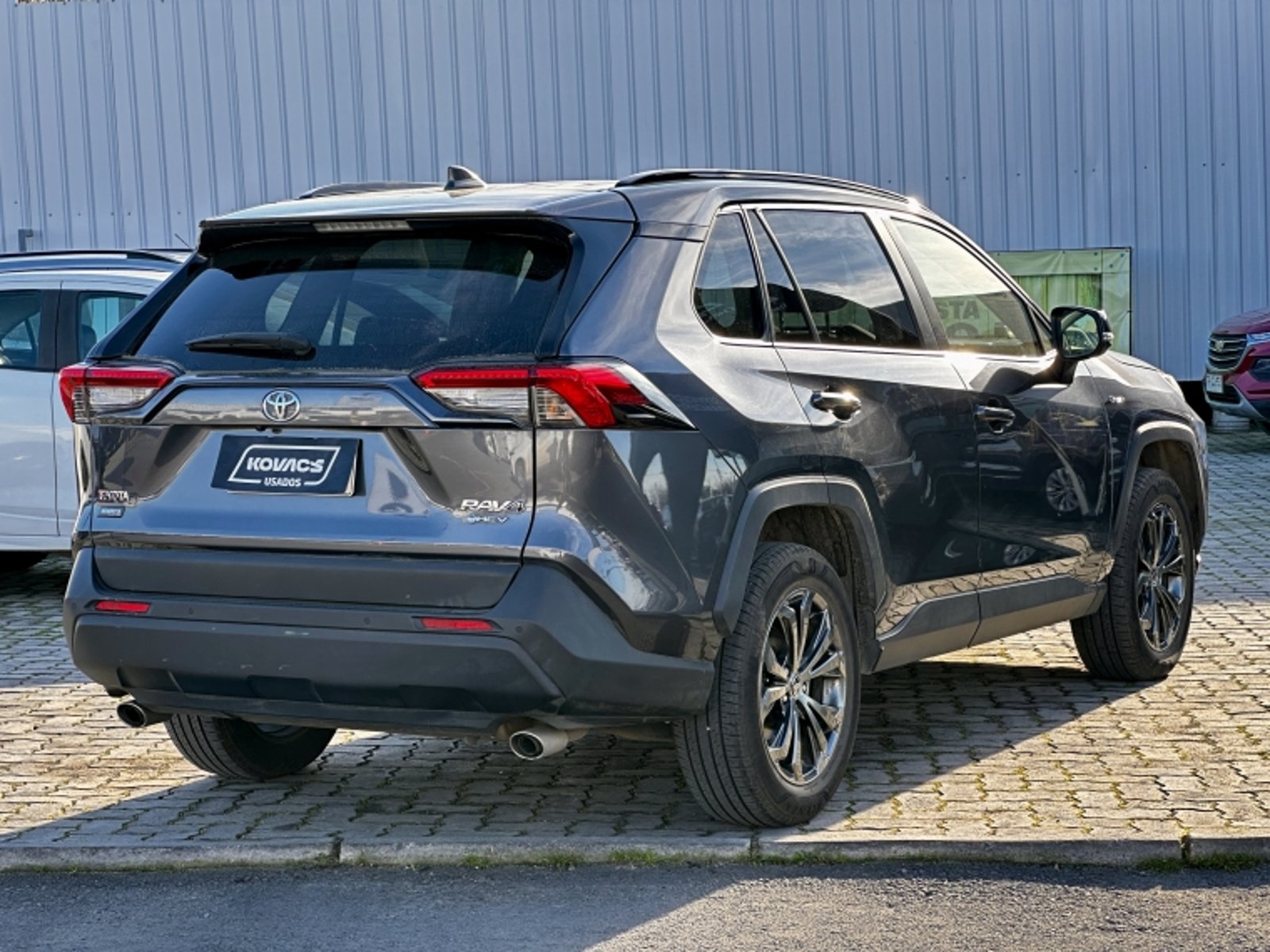 Toyota RAV4 HV 2.5 AUT 2025 - Foto 5 de 18