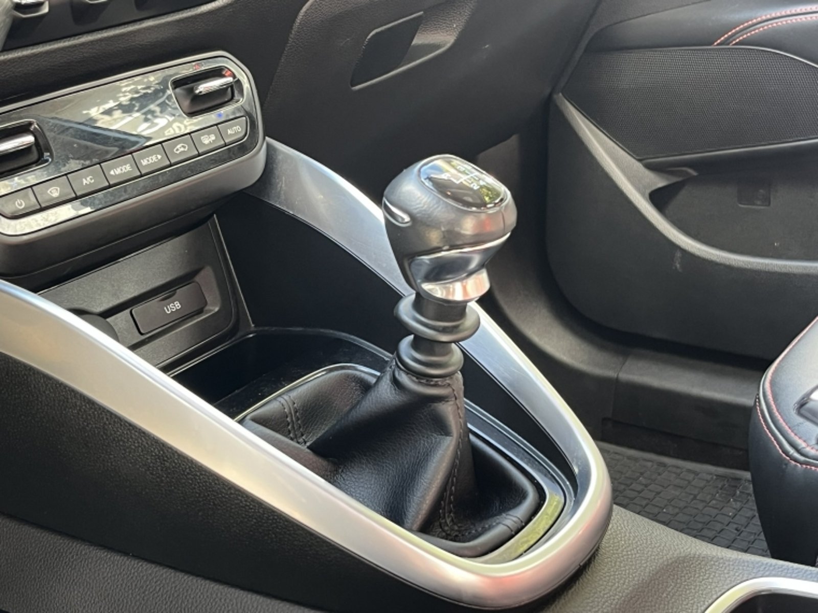 CHEVROLET GROOVE 1.5   PREMIER  MT 2024 - Imagen 15 de 20