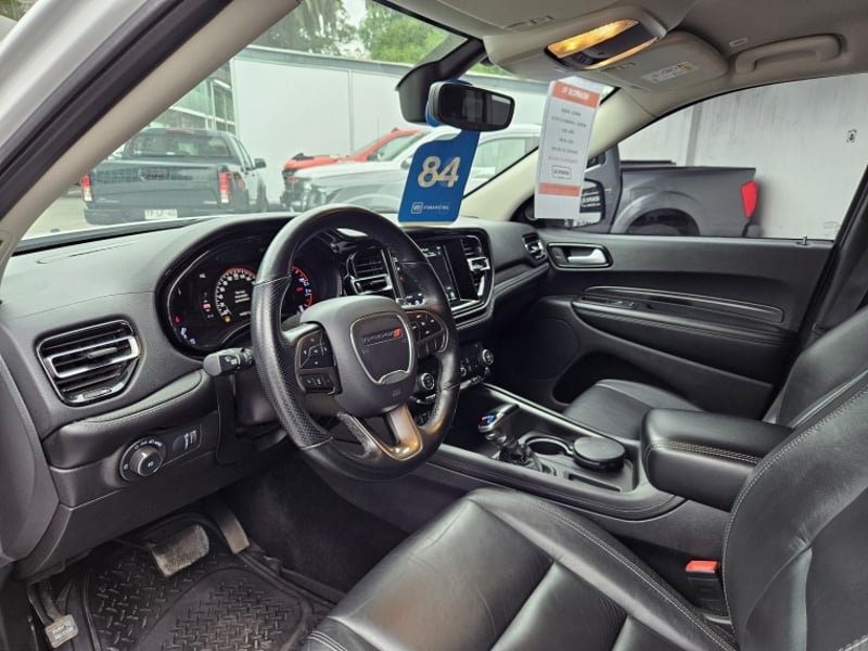 Dodge DURANGO 3.6  SXT  AT 2023 - Imagen 13 de 20