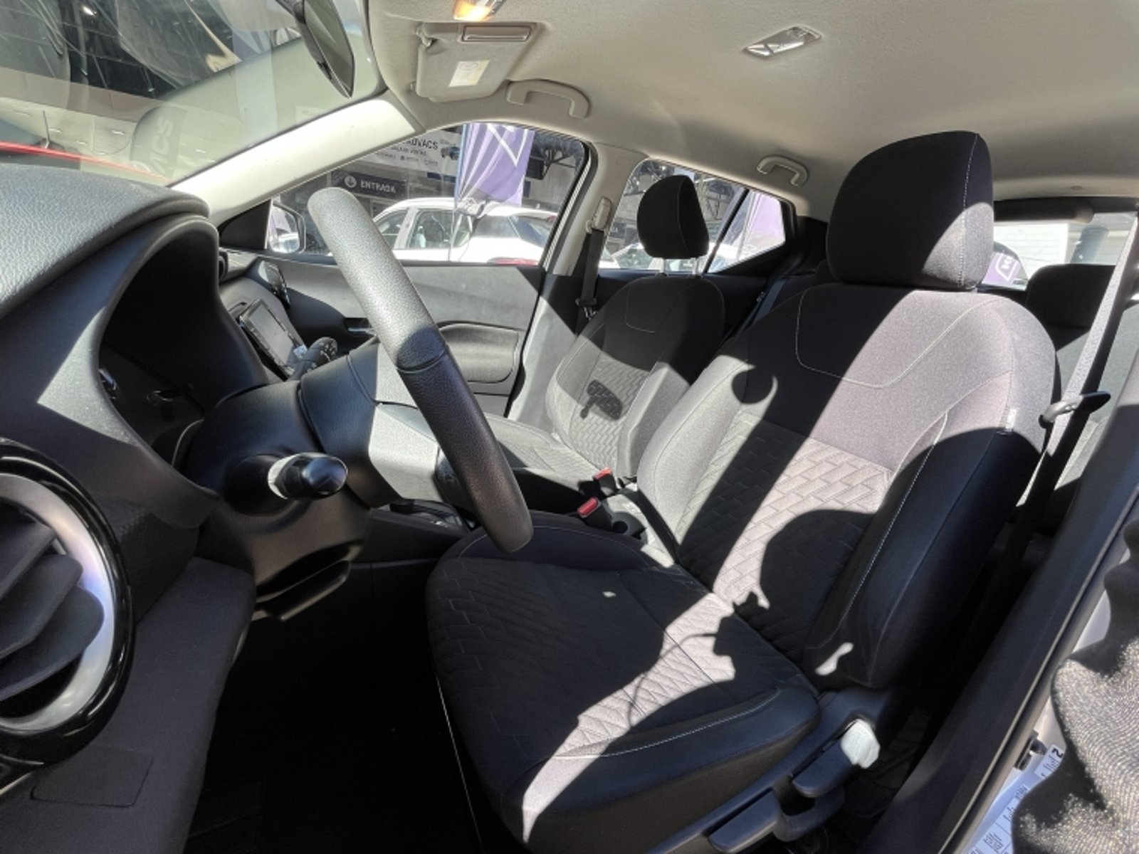 NISSAN KICKS 1.6 ADVANCE AT 2023 - Imagen 14 de 20