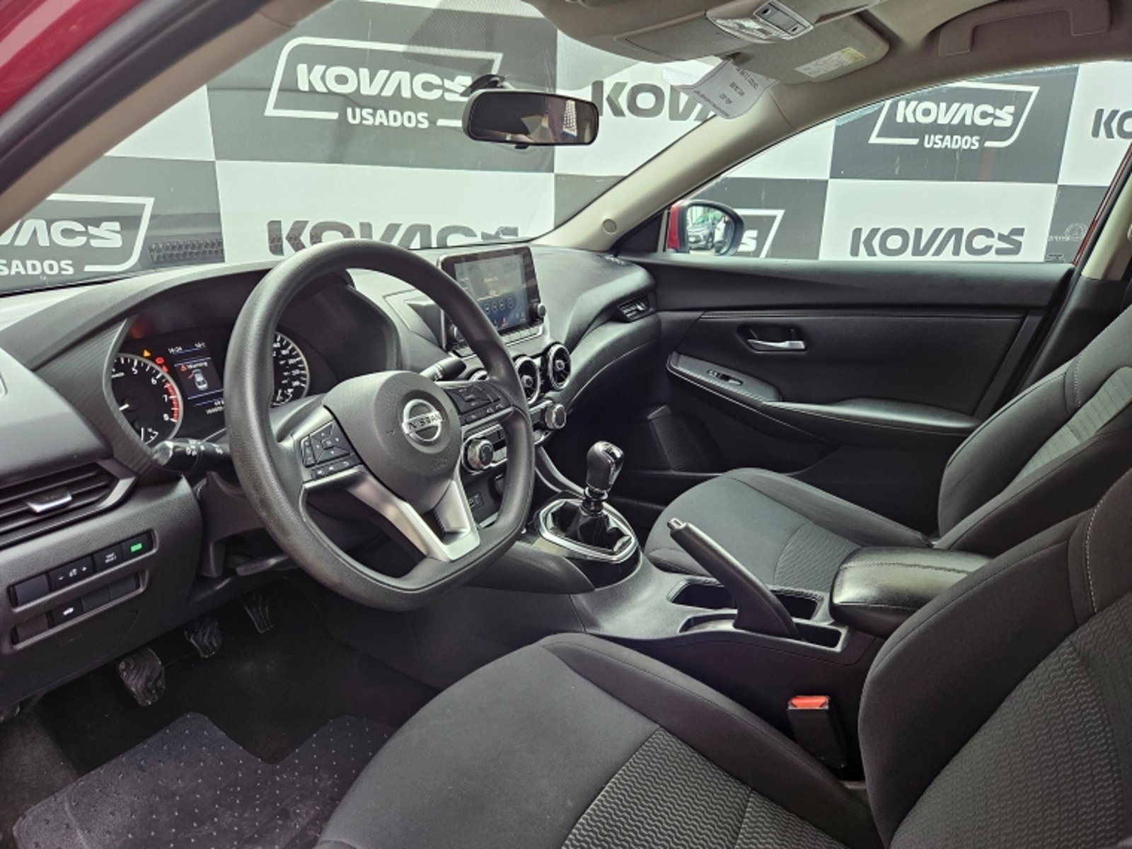 Nissan SENTRA 2.0 ADVANCE  MT 2022 - Imagen 13 de 20