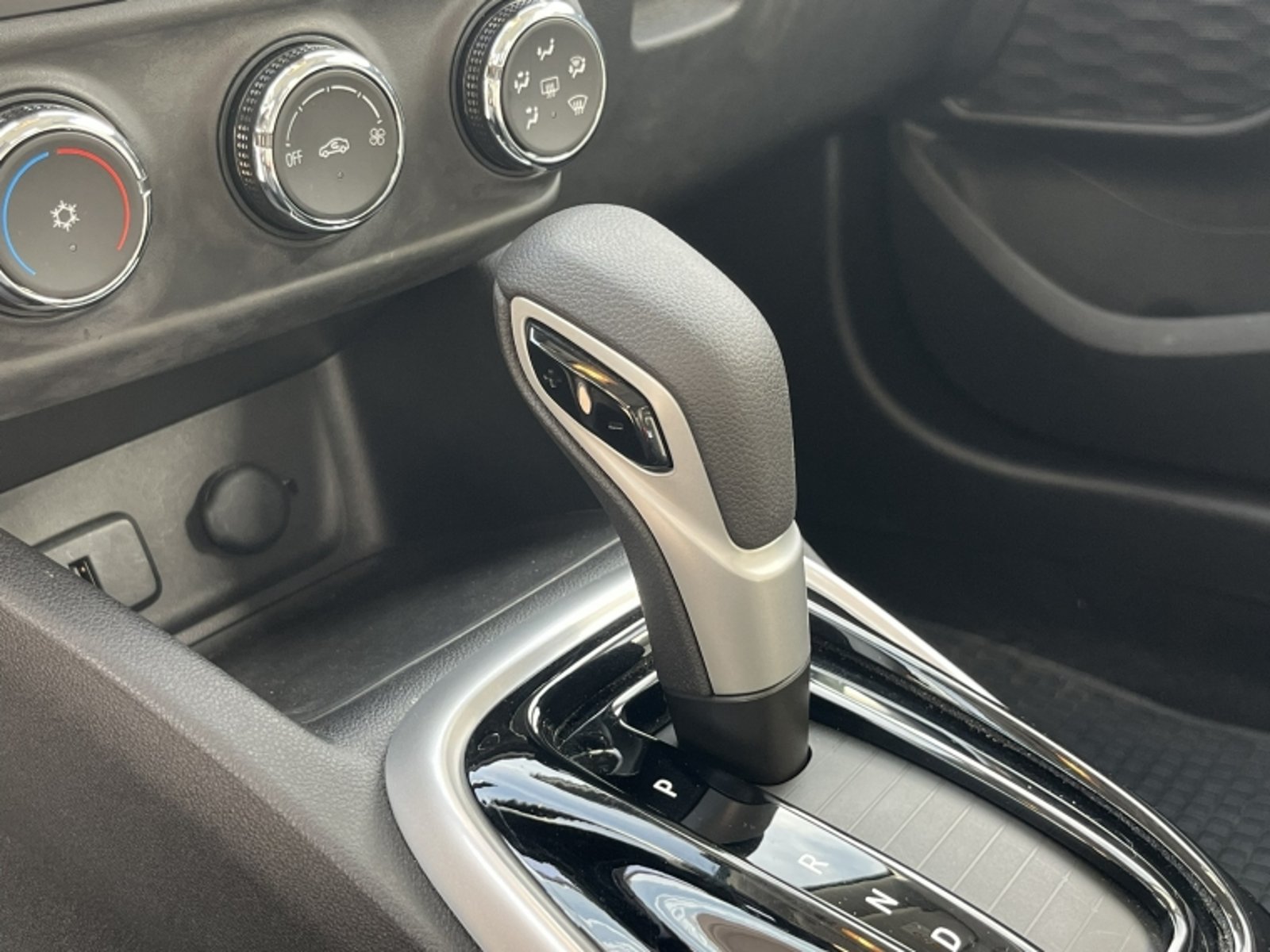 CHEVROLET TRACKER 1.2  RS AT 2025 - Imagen 16 de 20