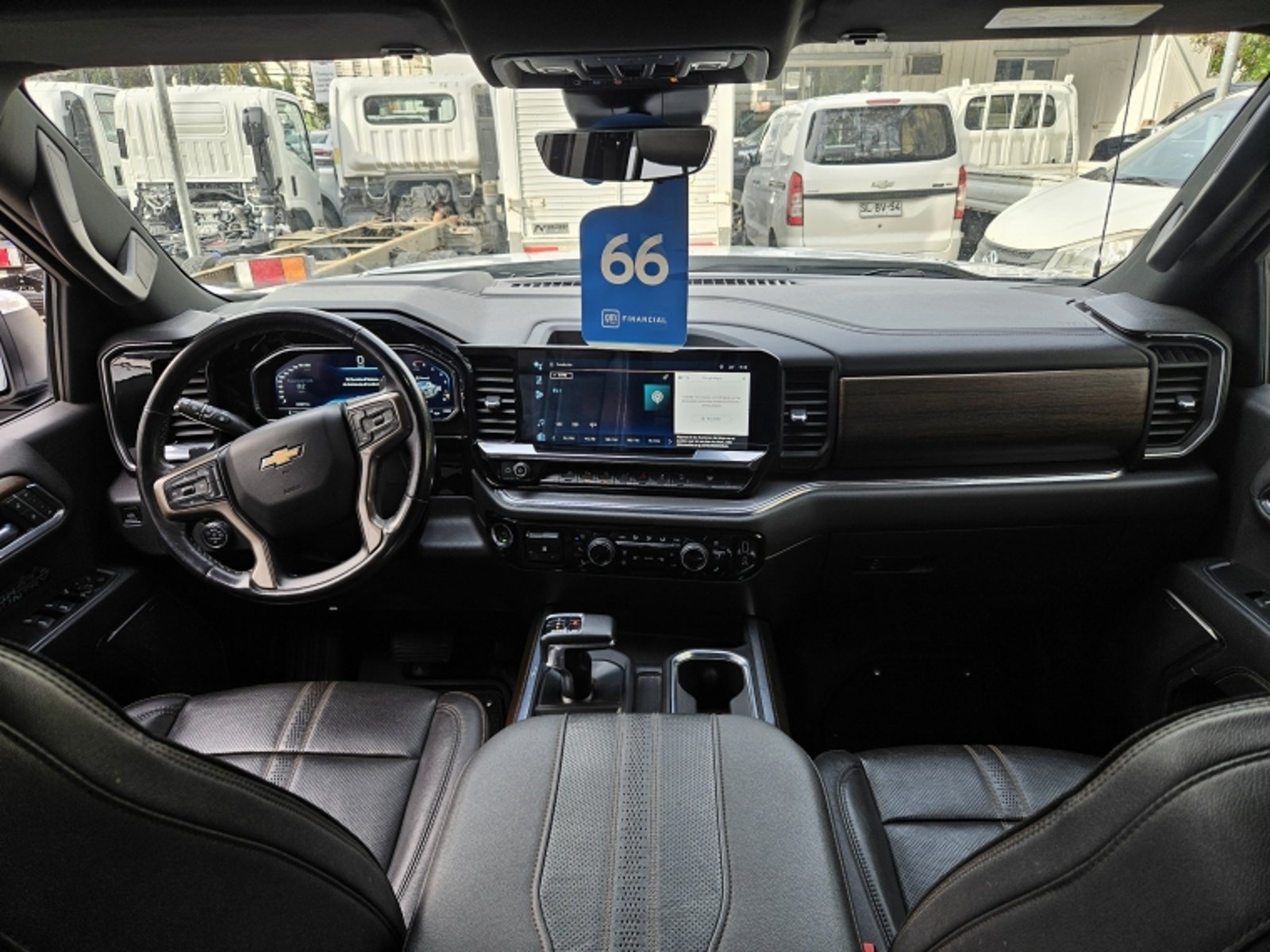 Chevrolet SILVERADO 3.0 TD HIGH COUNTRY AT 4X4 DIESEL 2023 - Imagen 6 de 20