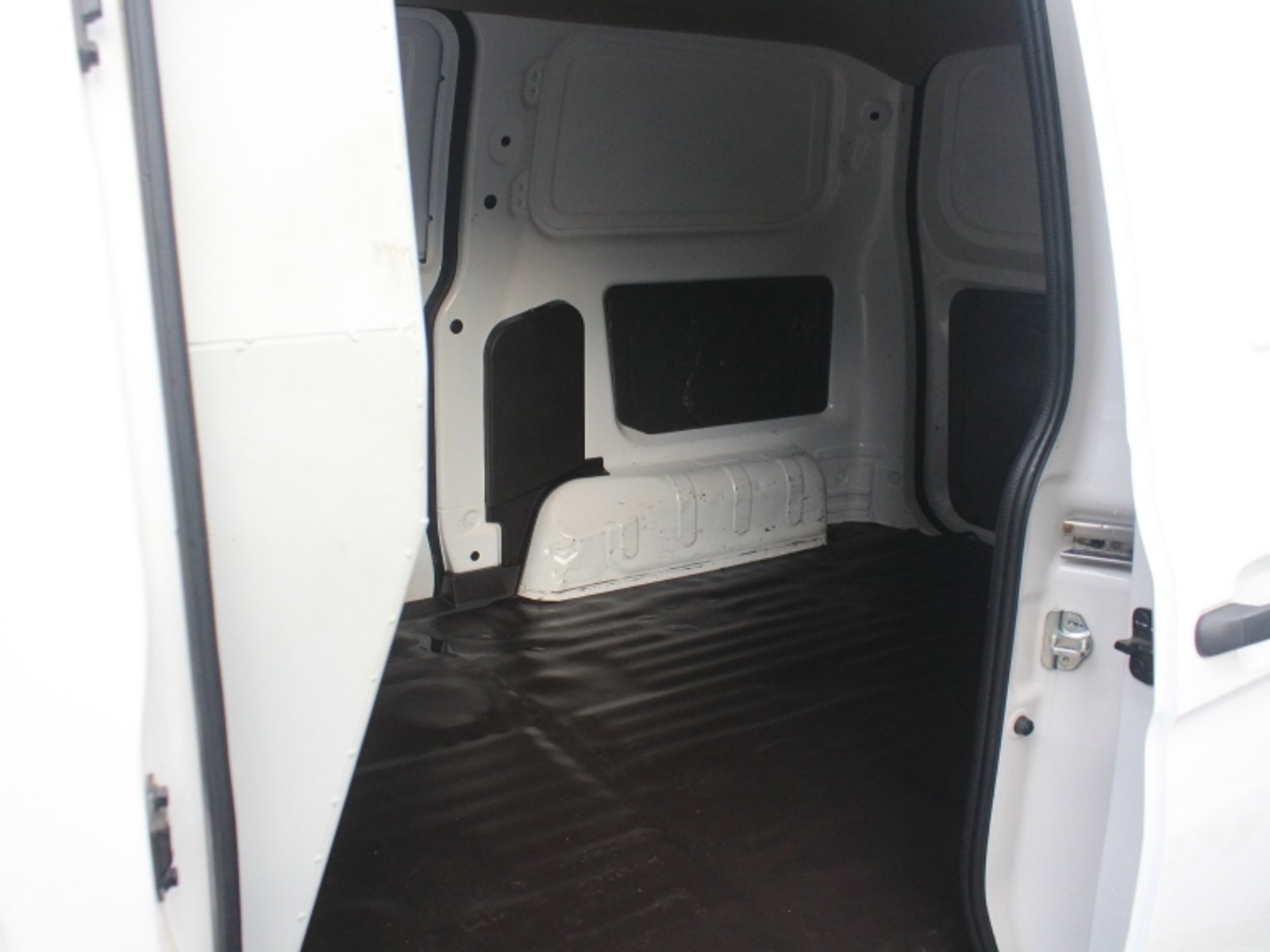 CHEVROLET N400 1.5 MT MAX AC 2024 - Imagen 7 de 13