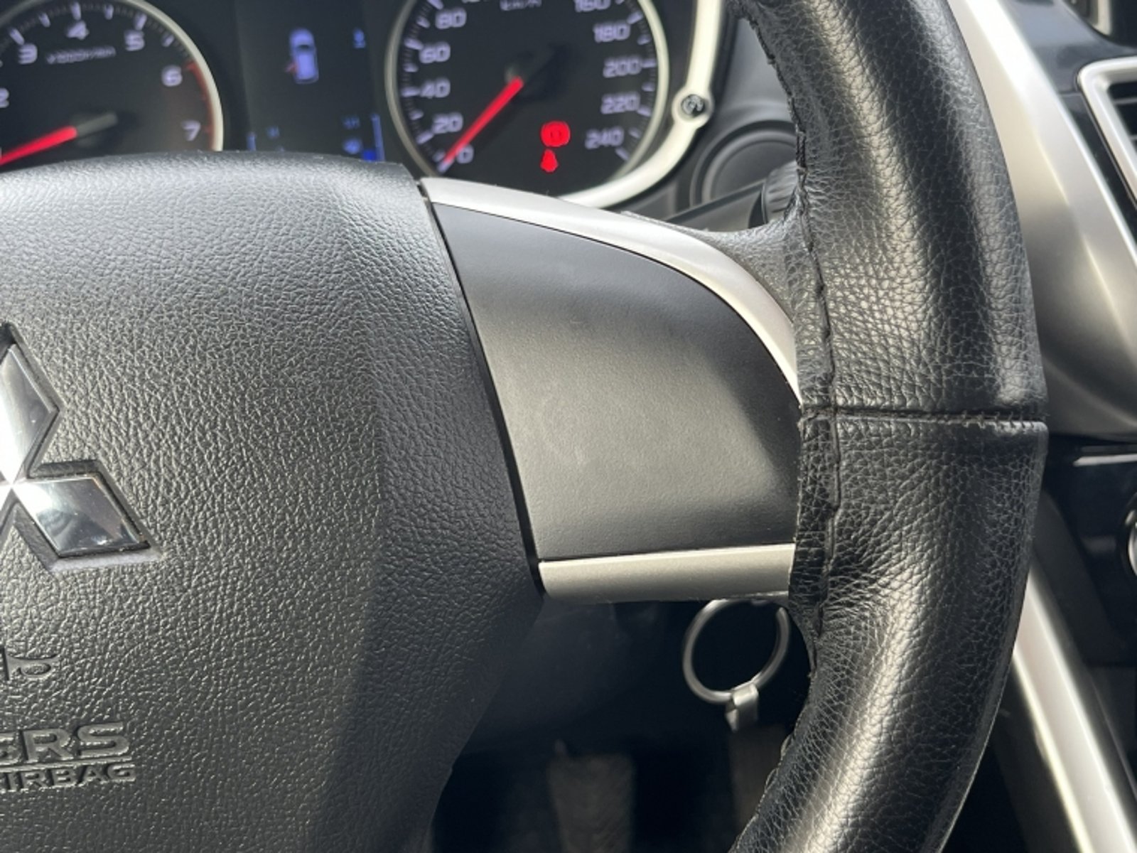 Mitsubishi ECLIPSE 1.5 RX MT 2021 - Imagen 19 de 20