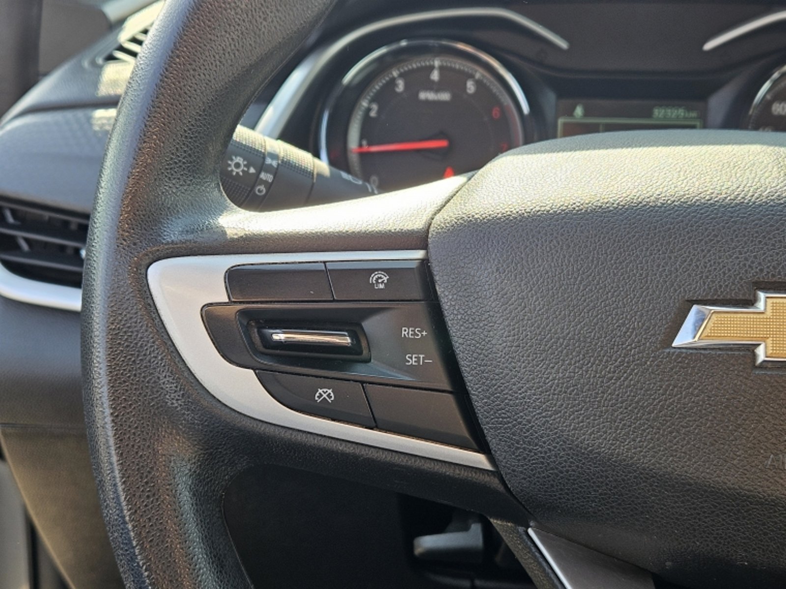 CHEVROLET ONIX 1.0 HB LTZ P2 MT 2022 - Imagen 18 de 20