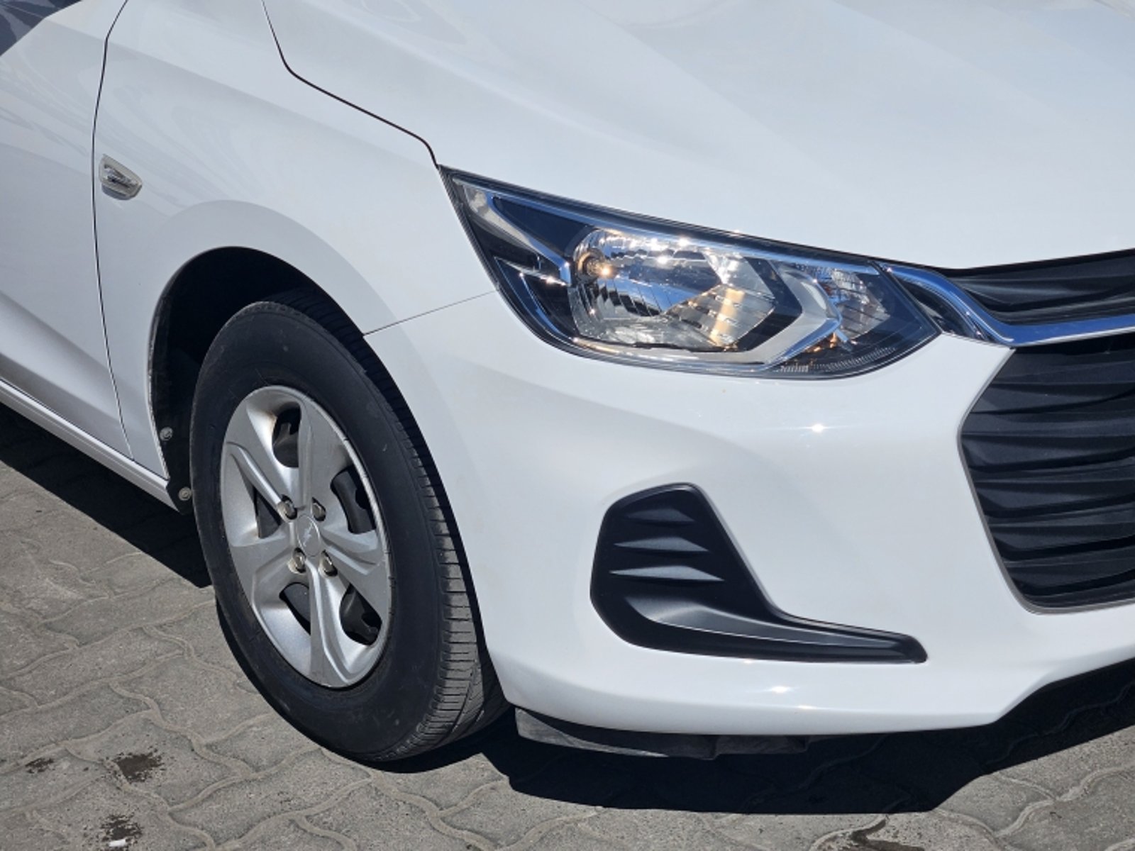 CHEVROLET ONIX LT MT 2023 - Imagen 7 de 20