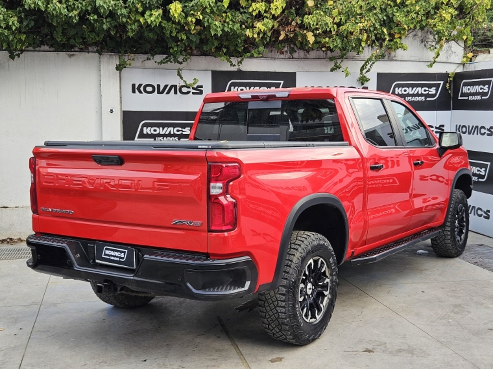Chevrolet SILVERADO 6.2  ZR2  AT  4X4 2023 - Imagen 5 de 18