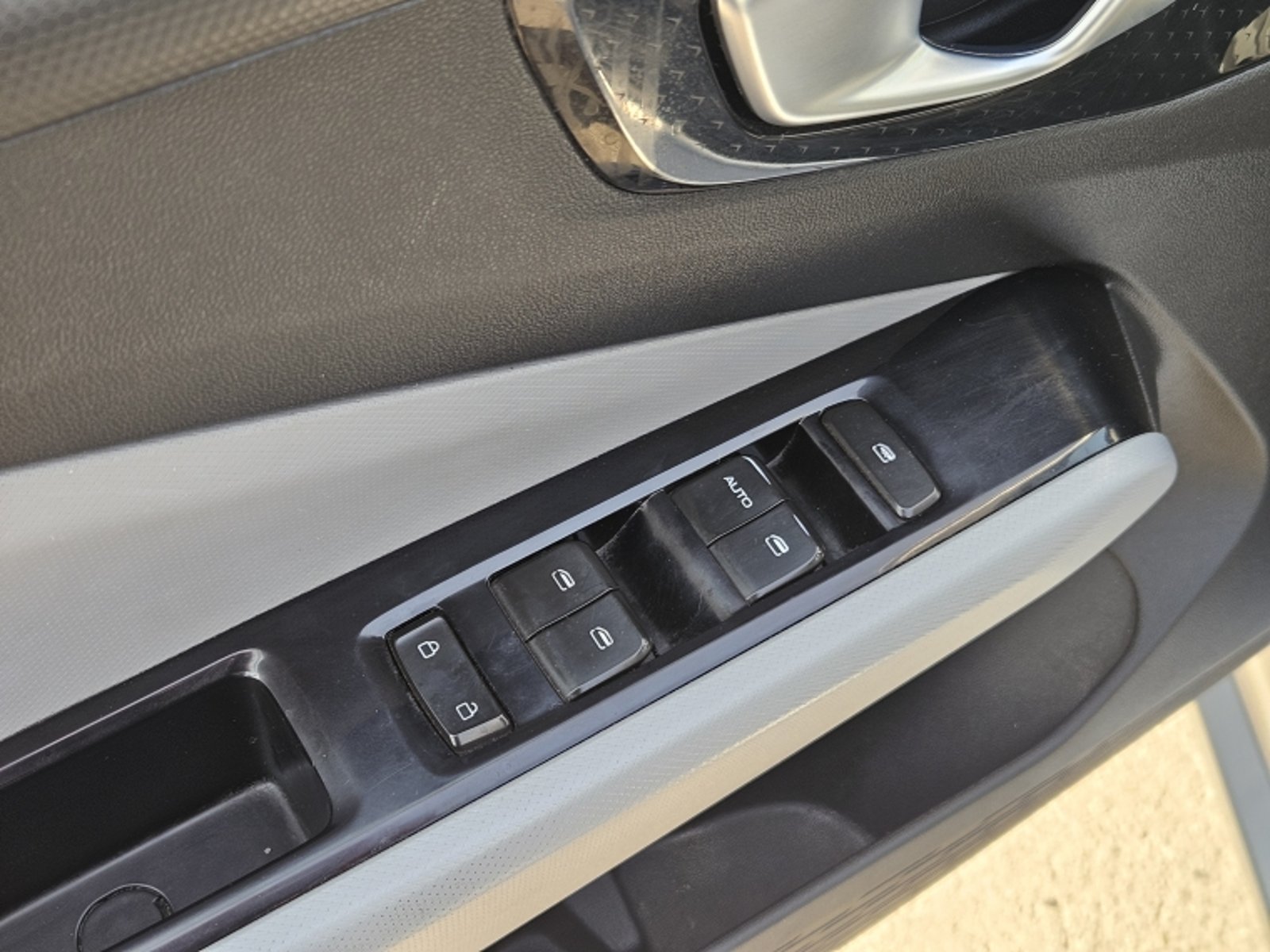 CHEVROLET SAIL LTZ 1.5 MT 2024 - Imagen 12 de 19
